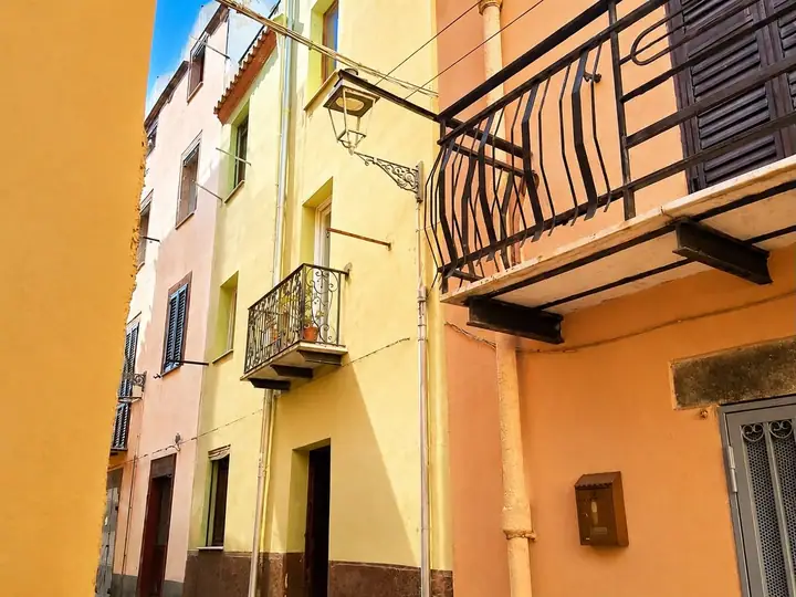 Furnished historic tower house