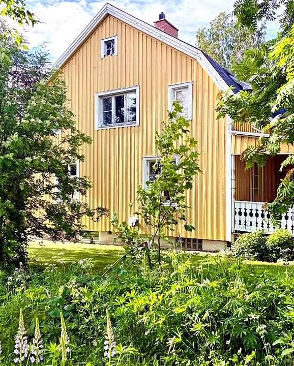 1926 character home with a full home spa, sauna and geothermal heating