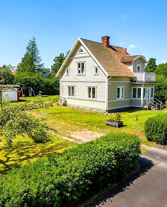 Carefully renovated 1933 home with tiled stoves and period details