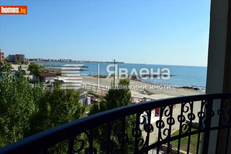 Two-bedroom flat with a panoramic sea view on the first line in Pomorie