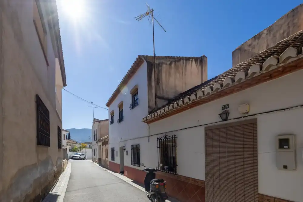 4-bedroom semi-detached house with terrace in El Valle