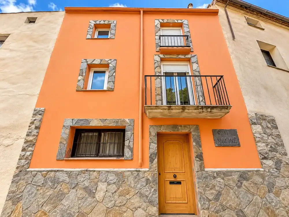 4-bedroom house in Flix