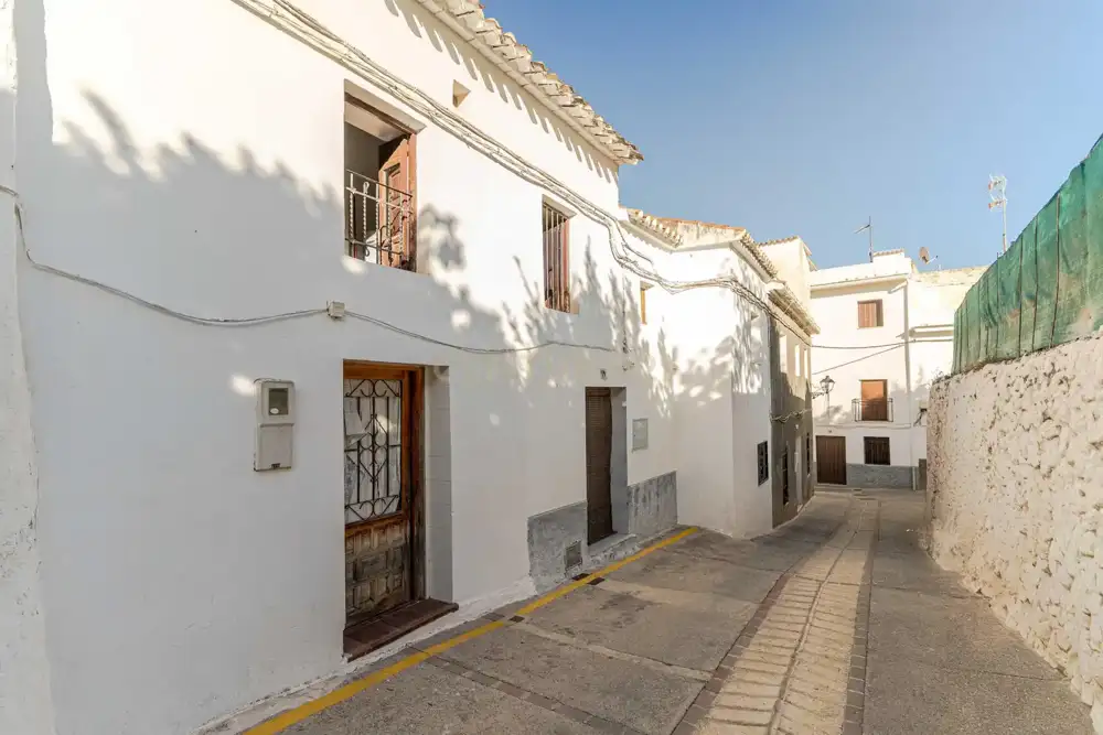 2-bedroom house with garden in Los Guájares
