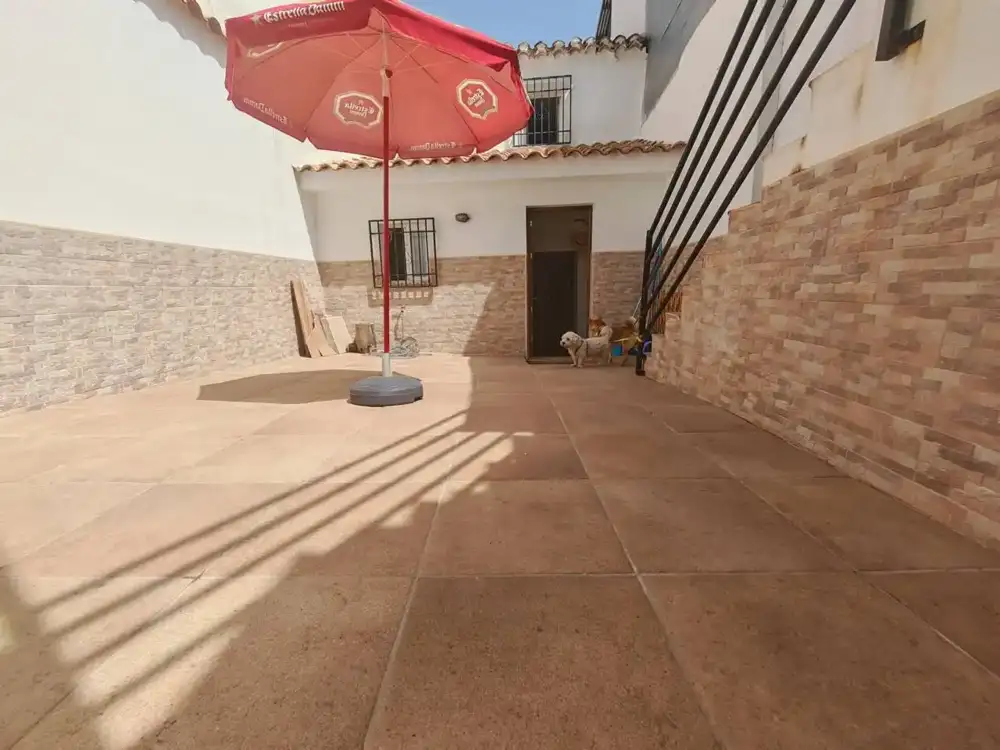 2-bedroom house with terrace in Montefrío