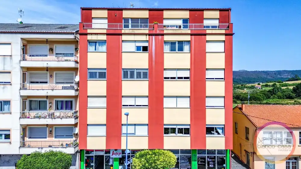 3-bedroom flat in Ponteceso