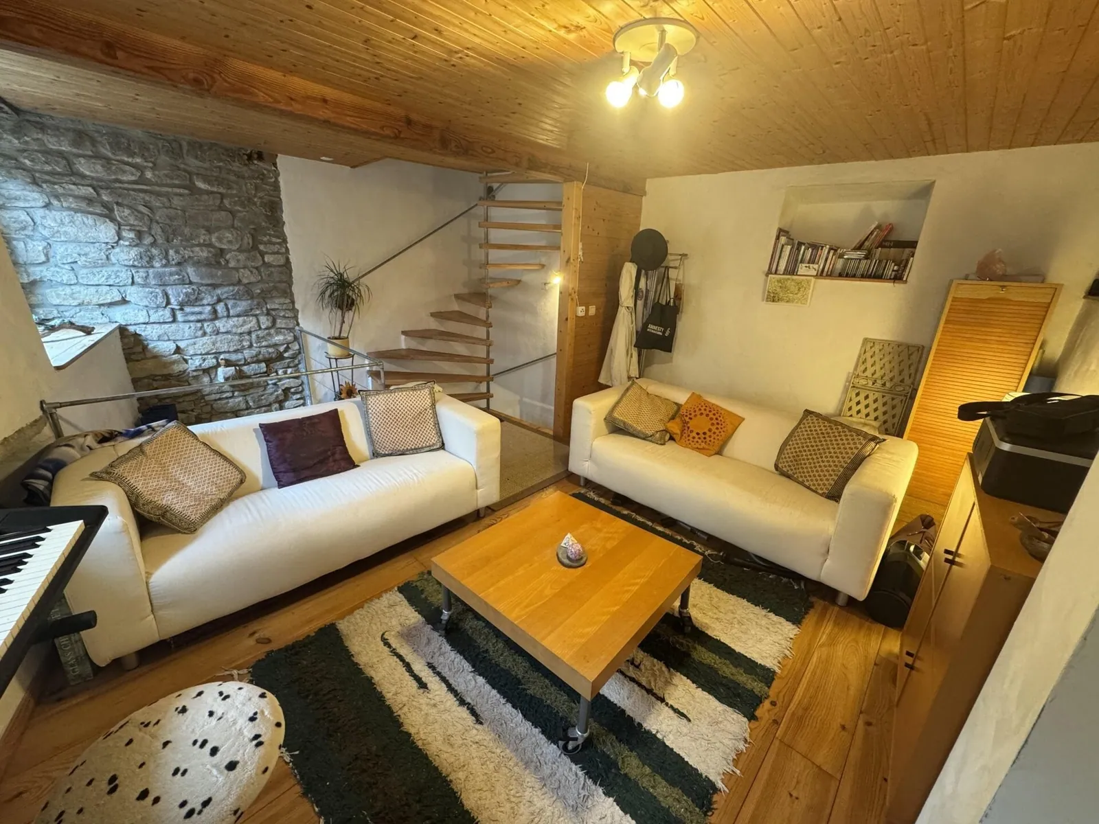 Cosy stone house with pellet stove and views near Limoux