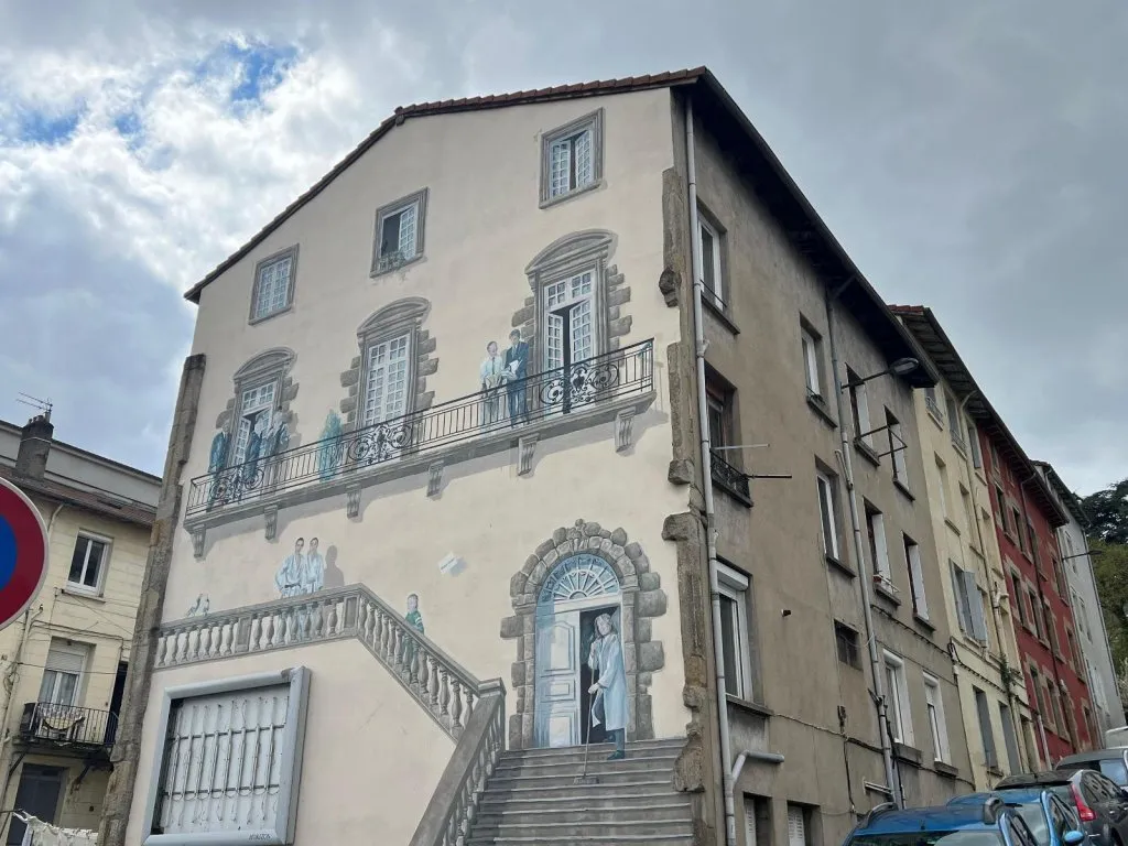 Renovated two-room flat for €39,000 in Saint-Étienne