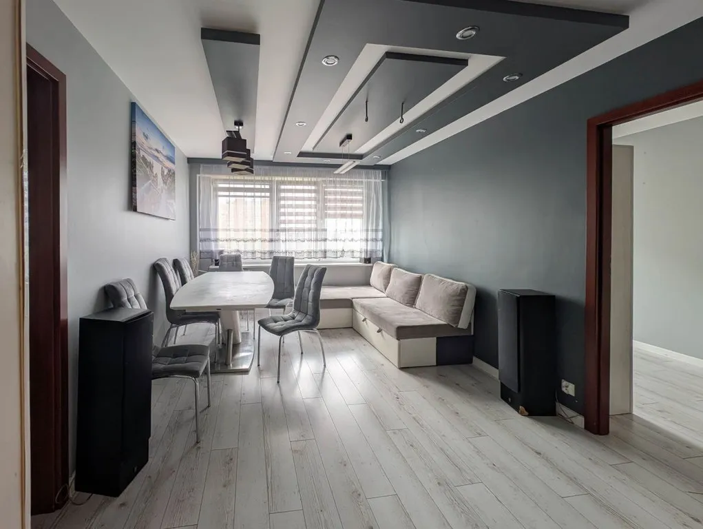 Four-room flat with a balcony and lift in Gniezno