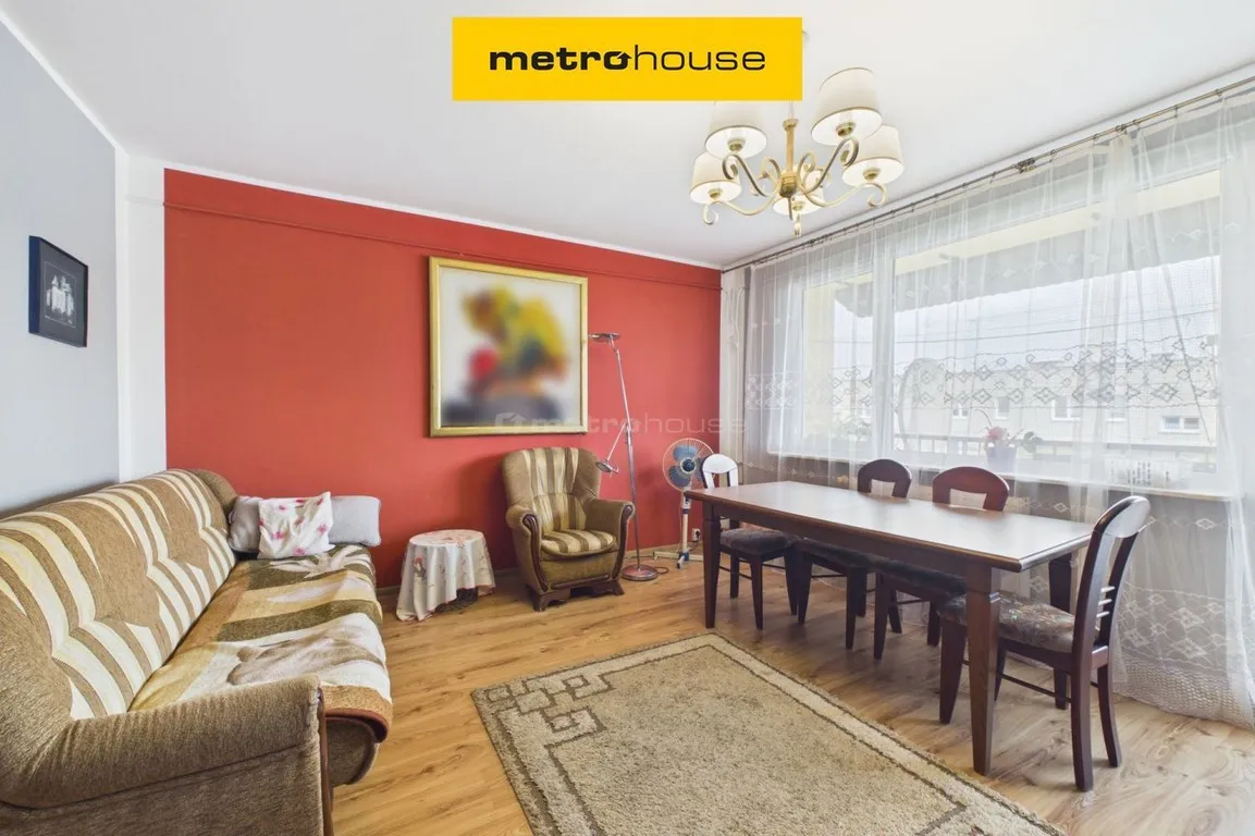 77 m² four-room flat with a modern kitchen in Przasnysz